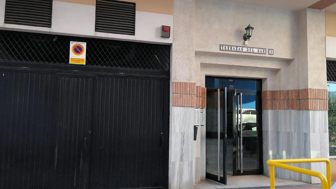 Center Paseo Beach Apartment: Renovated with Double Garage Almunecar Exterior photo
