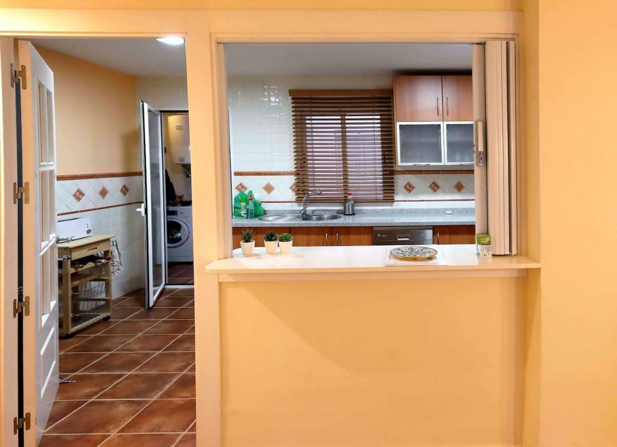 Center Paseo Beach Apartment: Renovated with Double Garage Almunecar Exterior photo